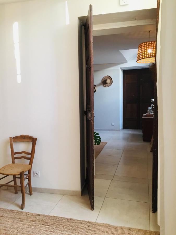 Ferme St Pierre 2 Suites Avec Repas, Piscine, Clim, Cheminee Ou Baignoire Spa Chabeuil Exterior foto