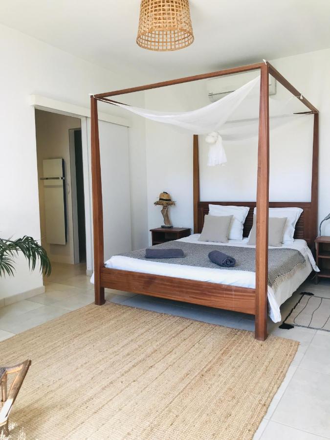 Ferme St Pierre 2 Suites Avec Repas, Piscine, Clim, Cheminee Ou Baignoire Spa Chabeuil Exterior foto