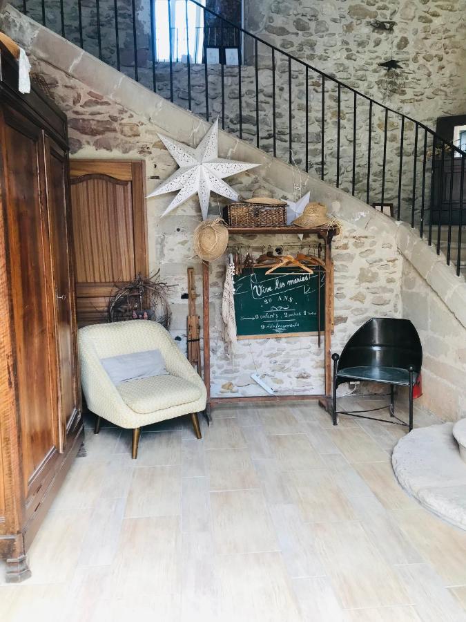 Ferme St Pierre 2 Suites Avec Repas, Piscine, Clim, Cheminee Ou Baignoire Spa Chabeuil Exterior foto